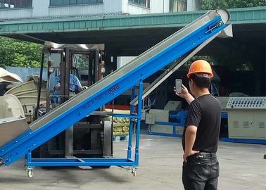 304 Stainless Steel Pipe Plastic Magnetic Conveyor , Power 0.4kw Magnetic Chip Conveyor