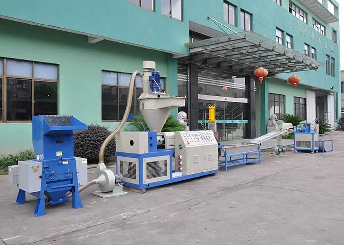 Automatic Plastic Recycling Equipment Output 130-150kg/H With Power 37-45kw