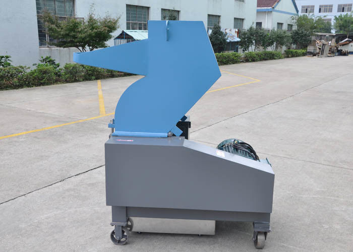 10mm Sievehole Dia Recycling Crusher Machine 400r/Min 200-450kg/H Fragmentation Power