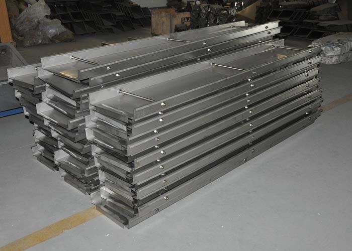 Custom Color Plastic Auxiliary Equipment Four - Meter Stainless Steel Casting