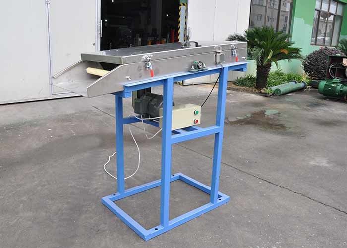 Easy Fixation Plastic Blowing Machine For Granulating Drawing Industrial